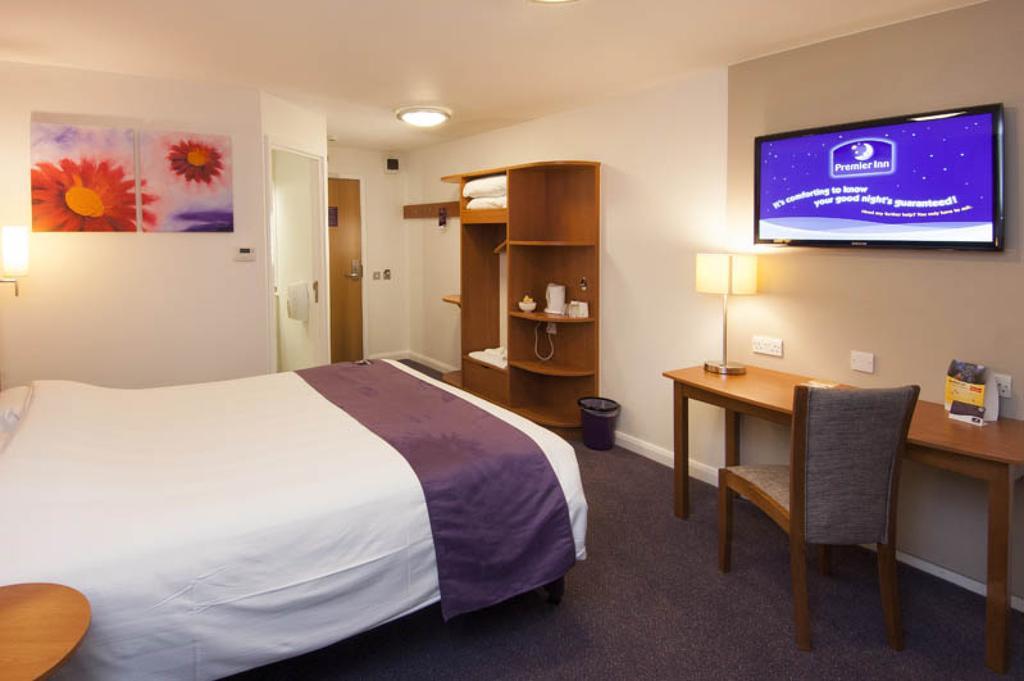 Premier Inn Birmingham South - Hall Green מראה חיצוני תמונה