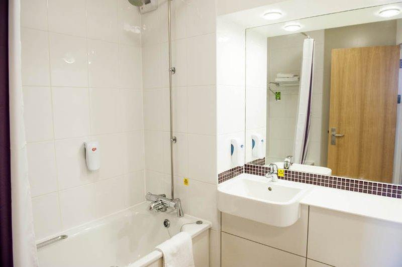 Premier Inn Birmingham South - Hall Green מראה חיצוני תמונה